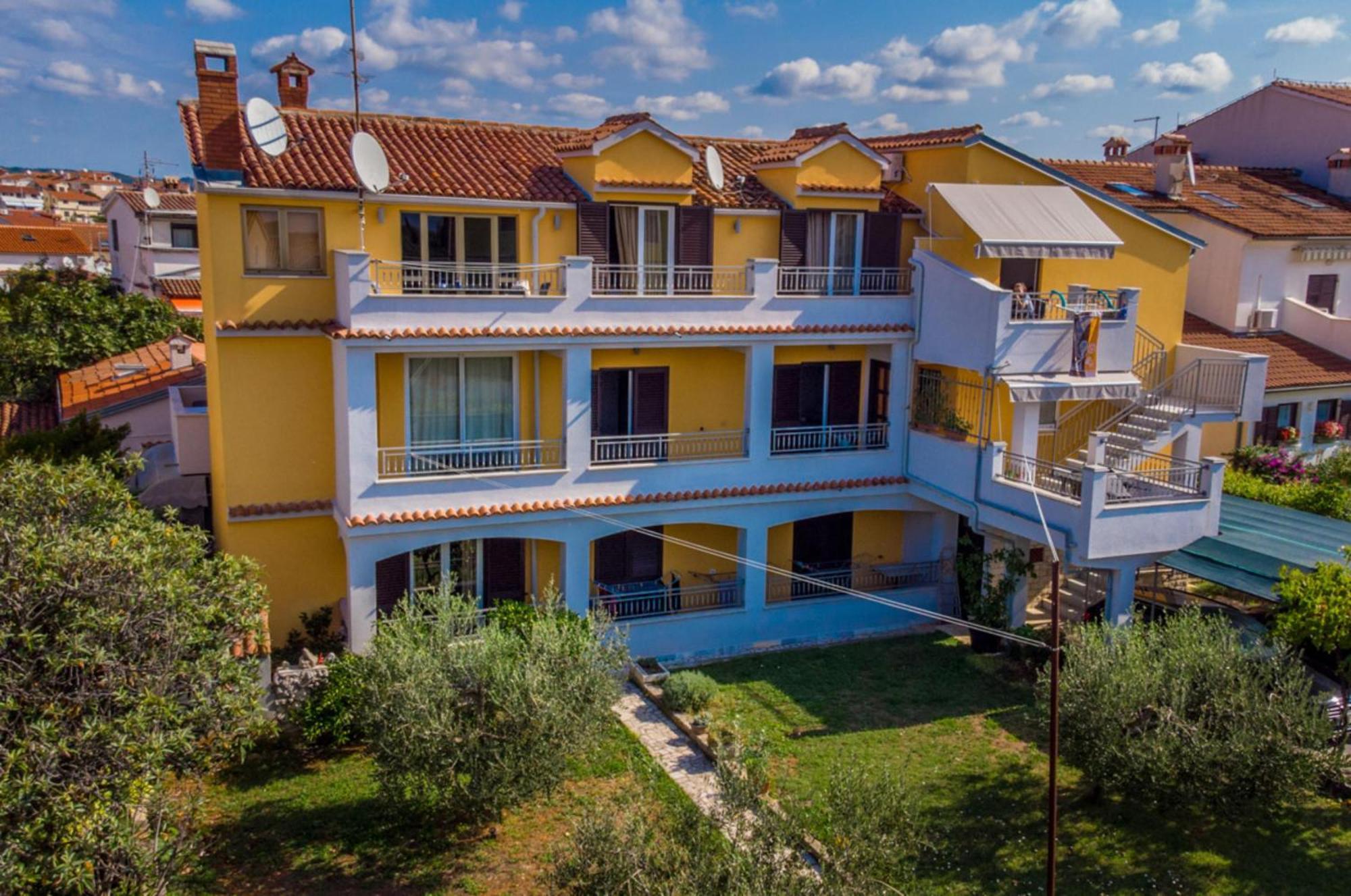 Apartments Malvina Ровинь Экстерьер фото